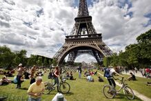 Torre Eiffel, Portugal, França, questões sociais, artes, cultura e entretenimento, turismo