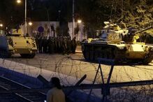 Istambul, Ancara, política