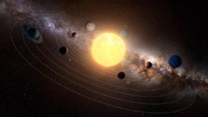 Astrónomos descobrem planeta extrassolar "parecido" com Marte e Mercúrio