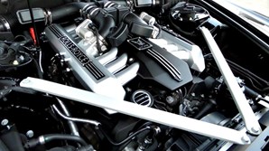 O Rolls-Royce Phantom Coupé tem um motor V12, com 6,7 l de cilindrada