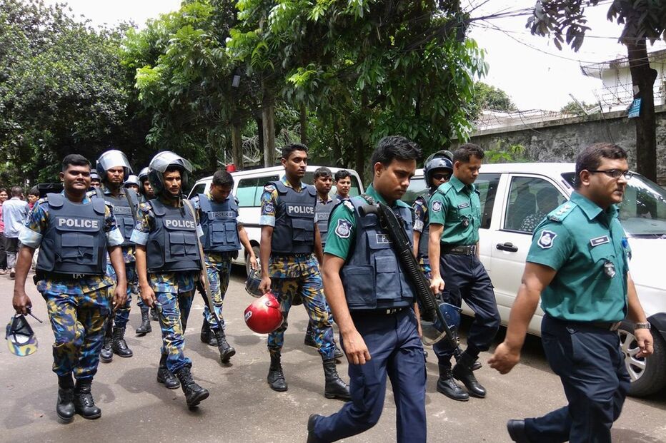 Dhaka, Bangladesh, reféns
