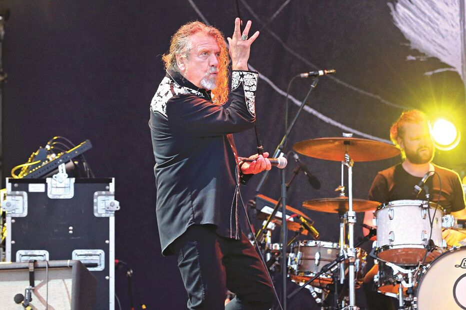 Robert Plant recorda êxitos de Led Zeppelin 