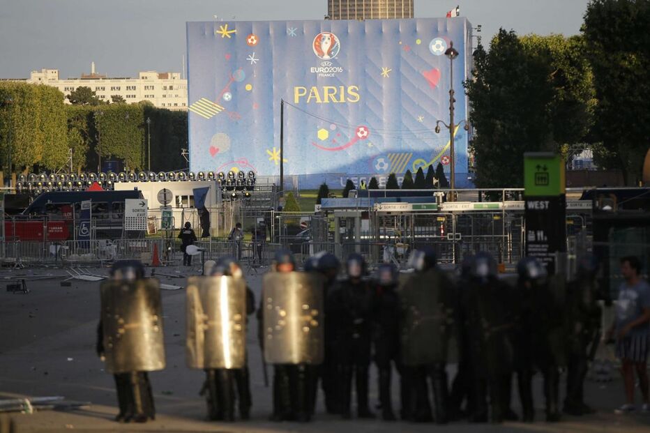 paris, gás lacrimogéneo