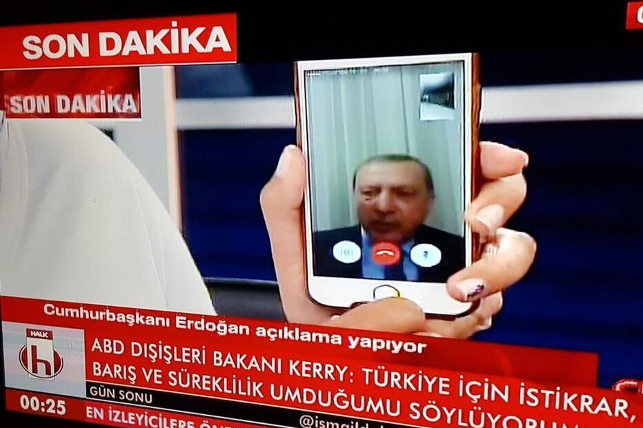 15-07-2016_23_37_27 turkey-pm-facetime.jpg