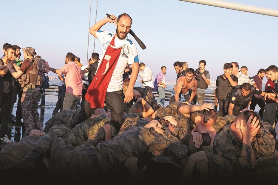 Taiyyp Erdogan, purga, opositores, Turquia, Instambul, militares