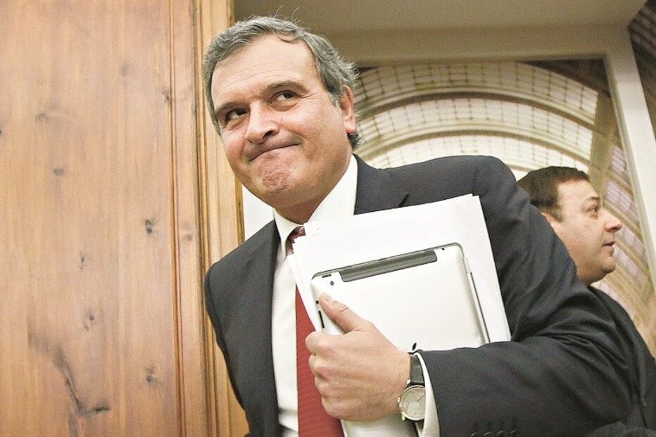 Banco Efisa, BPN, Miguel Relvas, Banco de Portugal, BCE, Sociedade