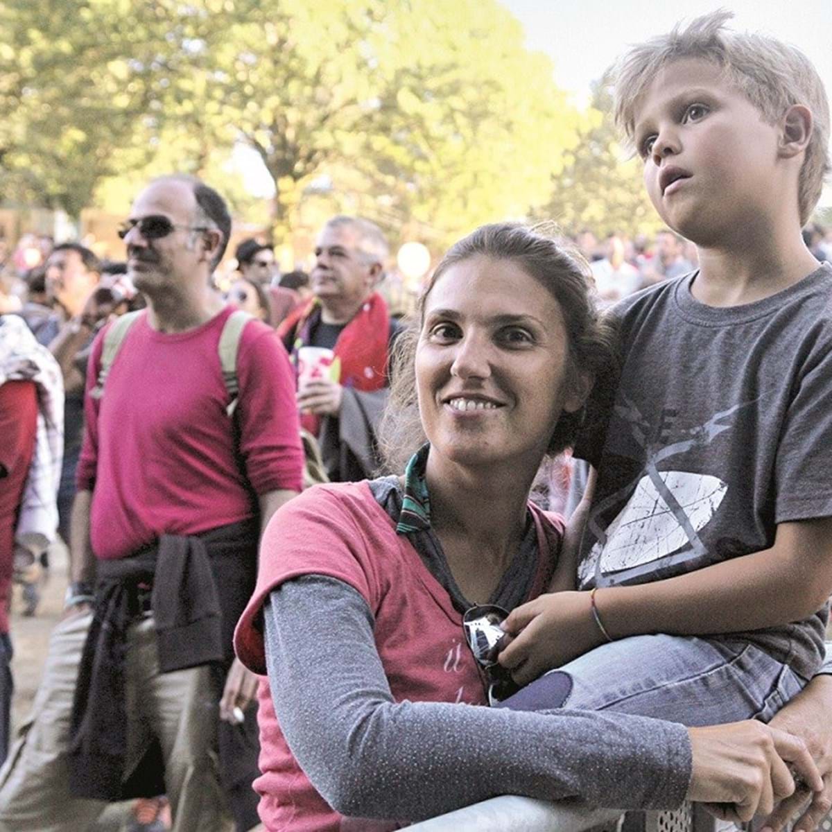 Festival é tradição que junta várias gerações - Cultura - Correio da Manhã