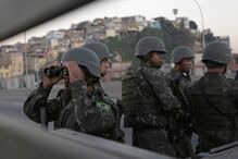 brasil, complexo da maré