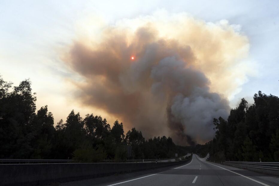 A25, A29, IP5, Estradas, Incêndio
