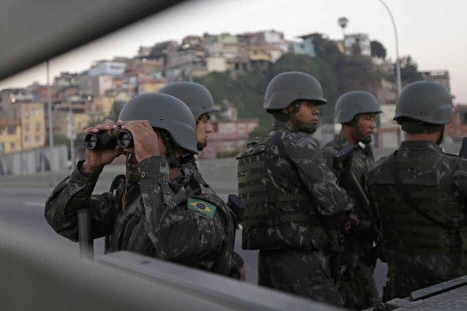 brasil, complexo da maré