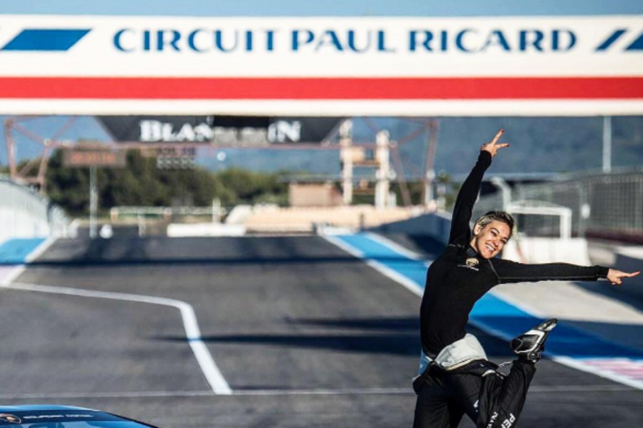 Koenigsegg One:1, Carina Lima, carro, milionária, sensual, ousada, sexy