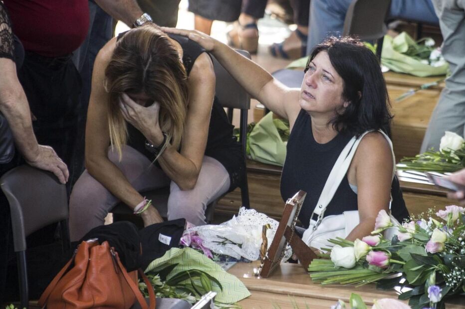 Itália, Ascoli Piceno, acidentes e desastres, questões sociais, sismo