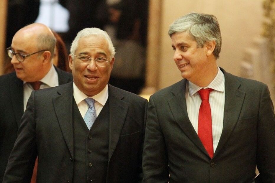 Governo, Instituto Nacional de Estatística, PSD, CDS, Maria Luís Albuquerque, Assunção Cristas, CDS-PP, PS