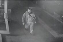 O cartaz do FBI anuncia a detenção de Ahmad