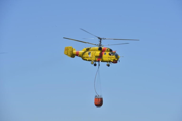 Helicóptero Kamov de combate a incêndios