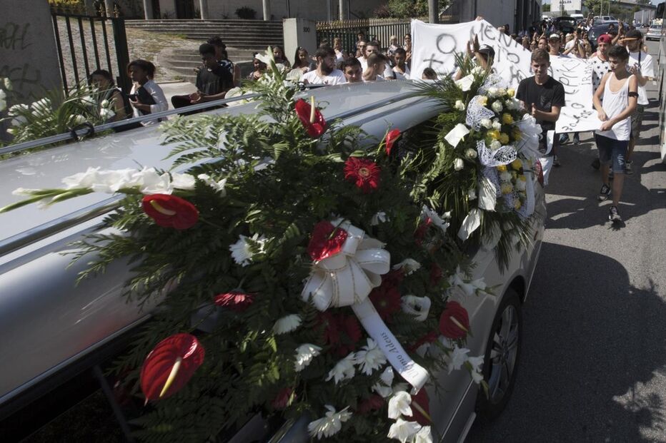 PSP, André Gomes, Pika, funeral, bairro do Cerco, jovem, morte, PSP