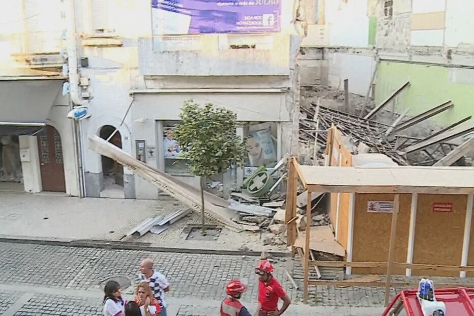 derrocada, feridos, farmácia, escombros, vítimas