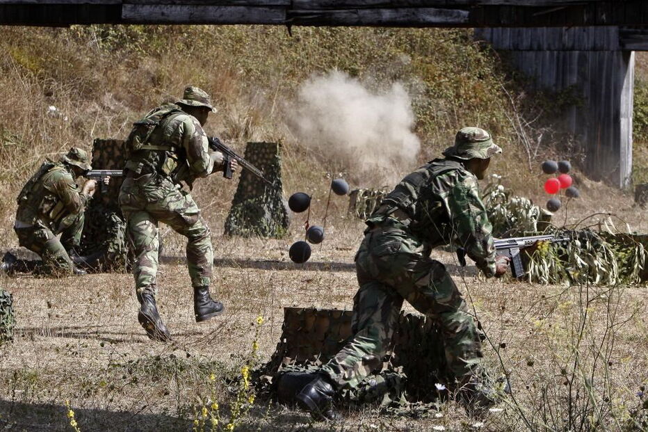 militares, comandos, exercícios