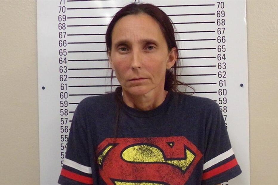 08-09-2016_18_38_39 incest8n-3-web.jpg