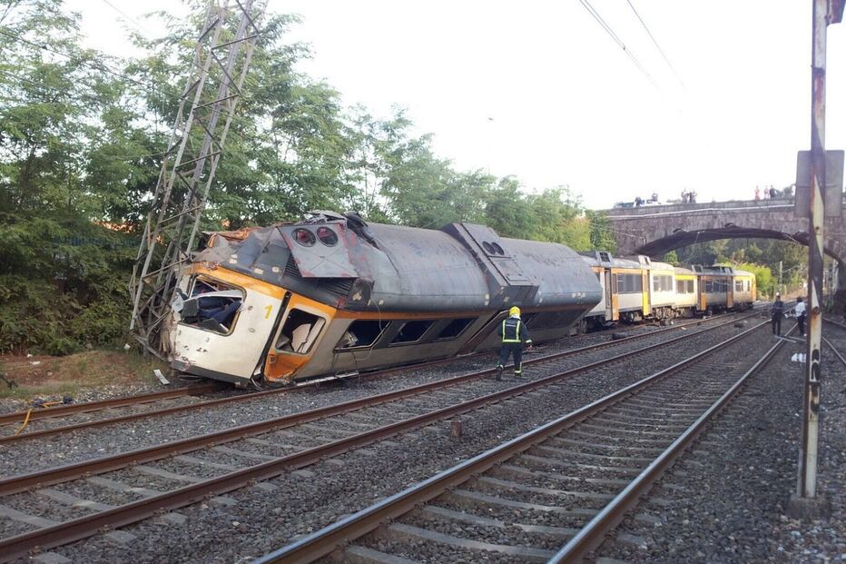 O Porriño, Pontevedra, Galiza, Espanha, Vigo, Porto, descarrilamento, comboio, acidente	