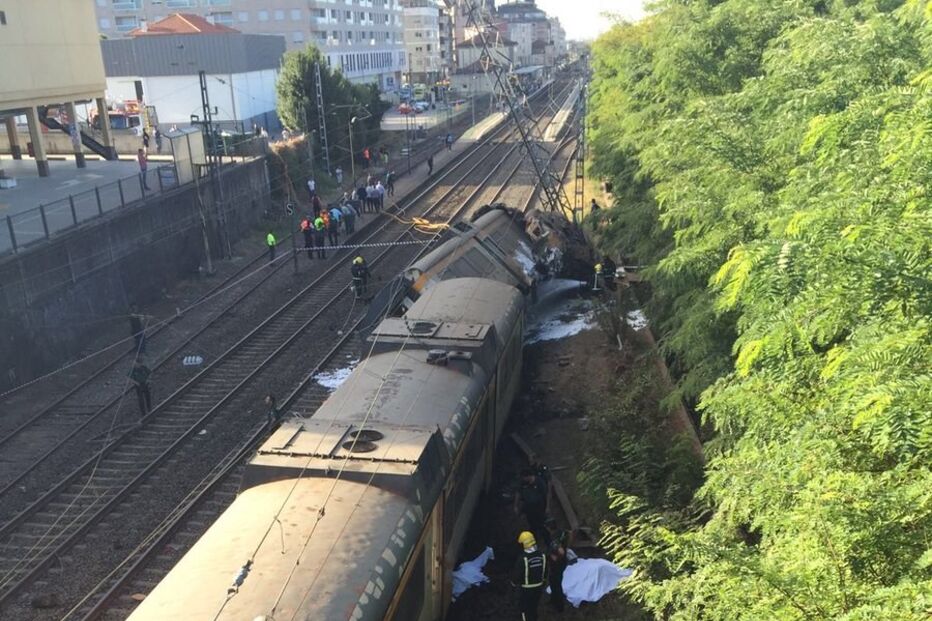 O Porriño, Pontevedra, Galiza, Espanha, Vigo, Porto, descarrilamento, comboio, acidente	