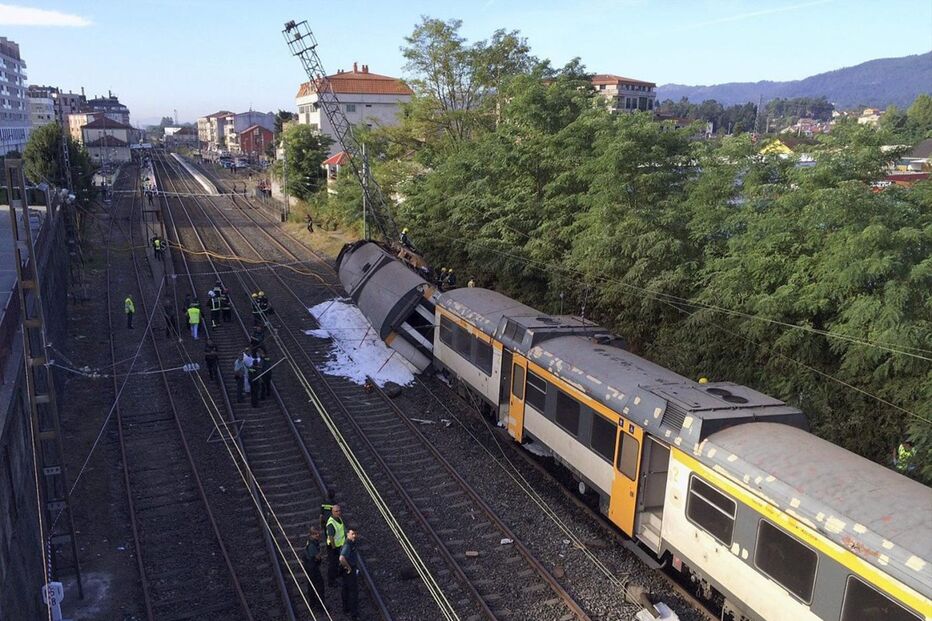 O Porriño, Pontevedra, Galiza, Espanha, Vigo, Porto, descarrilamento, comboio, acidente	