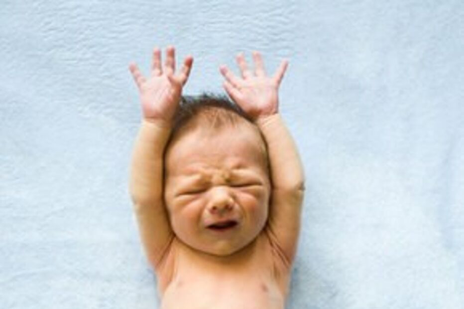 Recém-nascido, Bebé, Índia, Homicídio, Queda, Hospital, Sarita, Varanda,