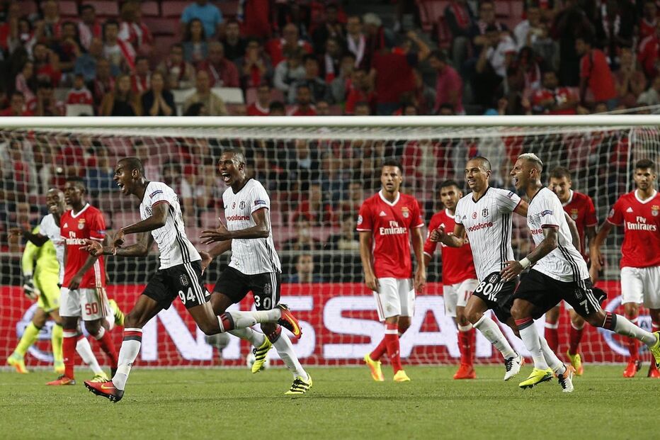 Benfica, Liga dos Campeões, Talisca, Gonçalo Guedes, Rui Vitória, Salvio, André Horta, Marcelo, Ederson, Aboubakar, Quaresma, futebol