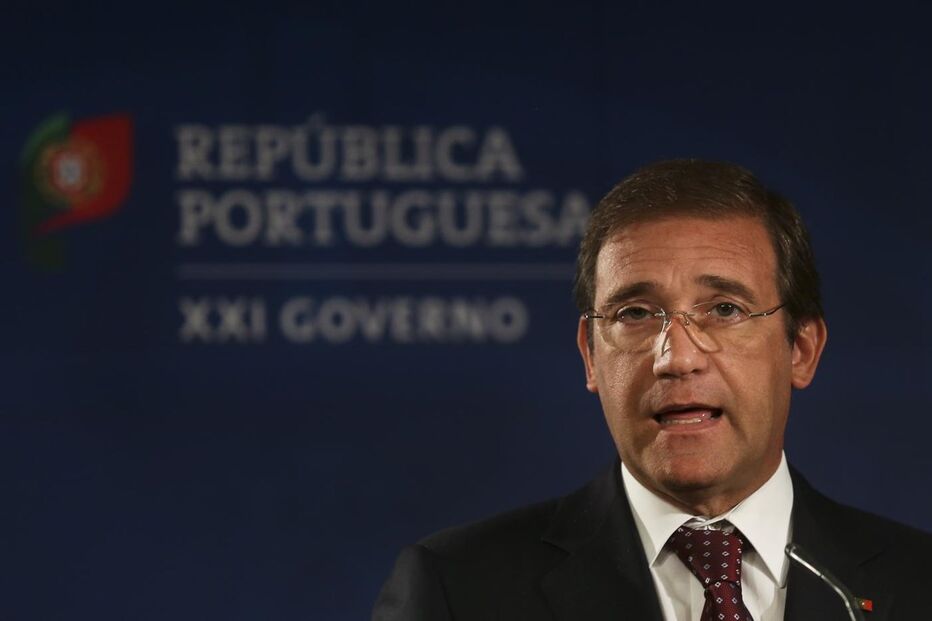 PSD, Pedro Passos Coelho, José António Saraiva, PS, Carlos César, política, economia, negócios e finanças, partidos e movimentos, artes, cultura e entretenimento, media