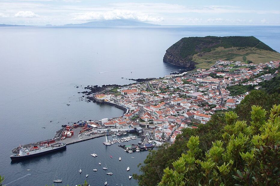 Pico, São Jorge, Faial, porto da Calheta, Horta, Polícia Marítima, Calheta, Bombeiros Voluntários de São Roque do Pico, naufrágio