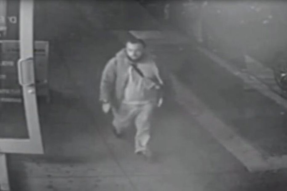 O cartaz do FBI anuncia a detenção de Ahmad