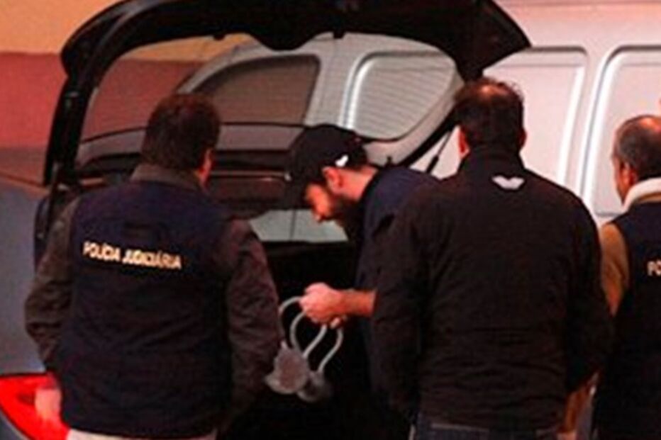 inspetor da Polícia Judiciária, acórdão do Tribunal de Almada, Instância Central Criminal de Almada, Tribunal do Seixal, Ministério Público, PJ, presidente da Associação de Comerciantes de Ourivesaria e Relojoaria, Polícia Judiciária, Polícia Judiciária de Setúbal, crime, lei e justiça, crime económico, Tribunal do Seixal, polícia, julgamentos