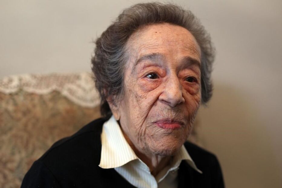 Manuela de Azevedo, Medalha de Mérito Cultural, Câmara Municipal de Lisboa, Sindicato de Jornalistas, Marcelo Rebelo de Sousa