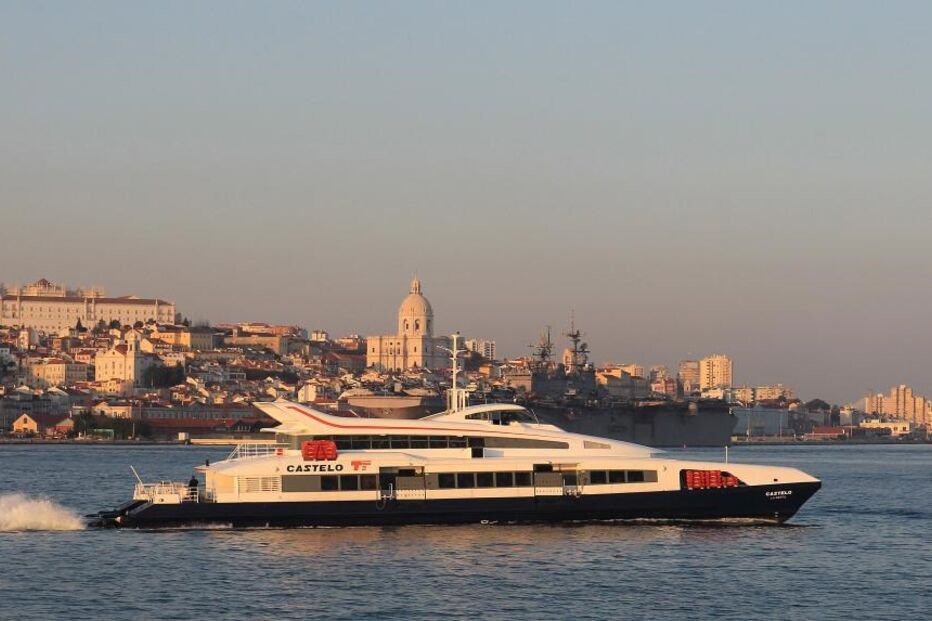 Transtejo, trabalhadores, estado, barcos, Sindicato dos Transportes Fluviais Costeiros e Marinha Mercante, Federação dos Sindicatos de Transportes e Comunicações, FECTRANS, transporte marítimo e fluvial