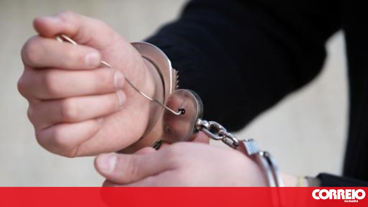 Tourist's Cry for Help Leads to Thief's Arrest in Lisbon: "He Stole My Money!"