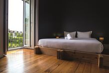 Açores, Ponta Delgada, Hostel, Out of the Blue, solar centenário, alojamento, férias