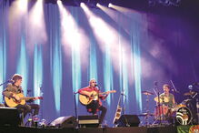 Xutos & Pontapés, Lisboa, Coliseu dos Recreios, Tim, Campo Pequeno, Há Qualquer Coisa, Se Não Tens Abrigo, música