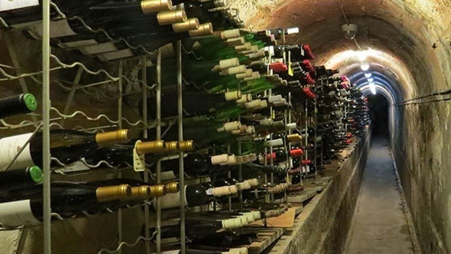 In the Chafariz, wine bottles are stored in the tunnels built to deliver water to the city