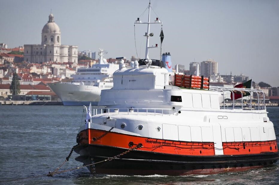  Trafaria Praia, Joana Vasconcelos, Cais das Colunas, Polícia Marítima de Lisboa, transportes, transporte marítimo e fluvial, artes, cultura e entretenimento