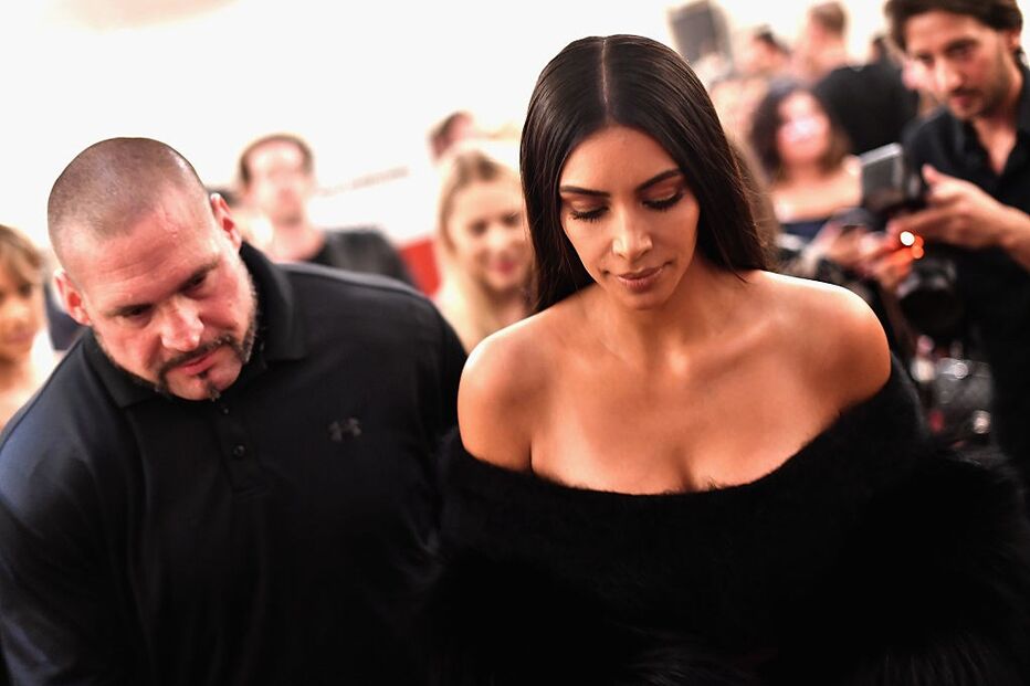 Kim Kardashian, roubo, socialite, Kayne West, Paris, França