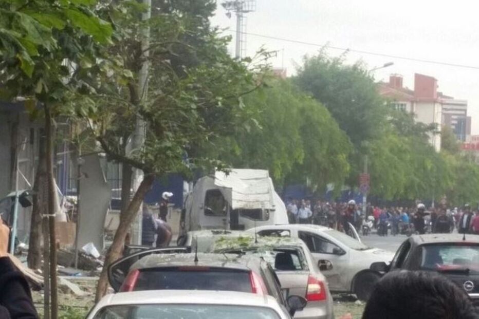 06-10-2016_14_52_09 turq4.jpg