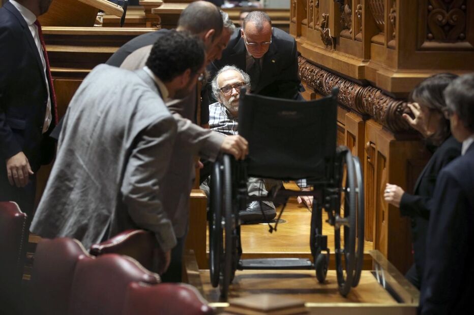 jorge falcato, queda