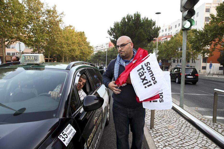 Lisboa, megaprotesto, manifestação, taxistas, uber