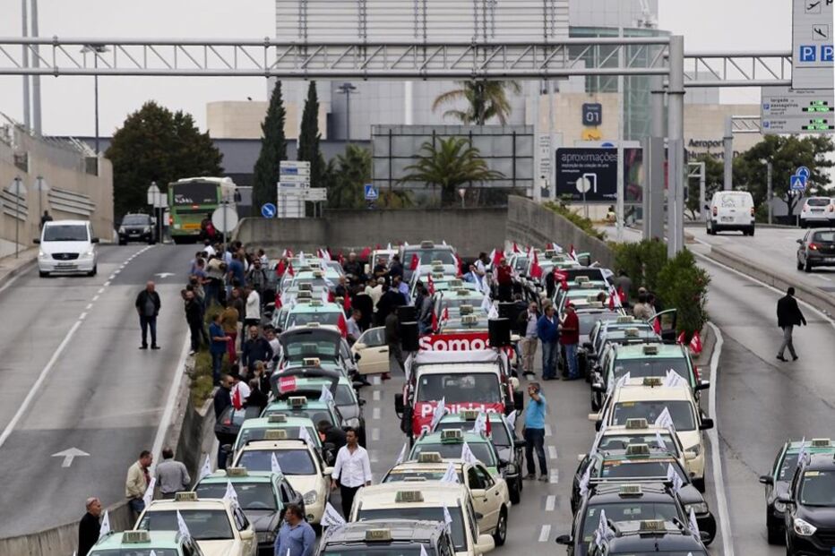Lisboa, megaprotesto, manifestação, taxistas, uber
