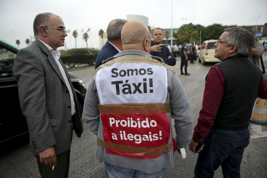Lisboa, megaprotesto, manifestação, taxistas, uber