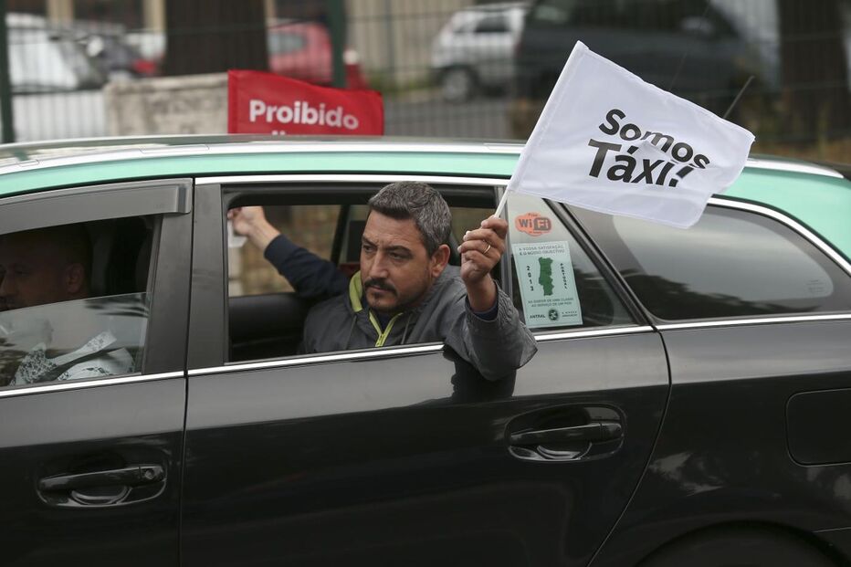 Lisboa, megaprotesto, manifestação, taxistas, uber