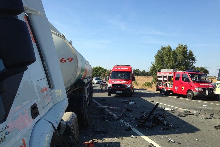 colisão, choque, Ermidas, Grândola, Alentejo, Assunção, João