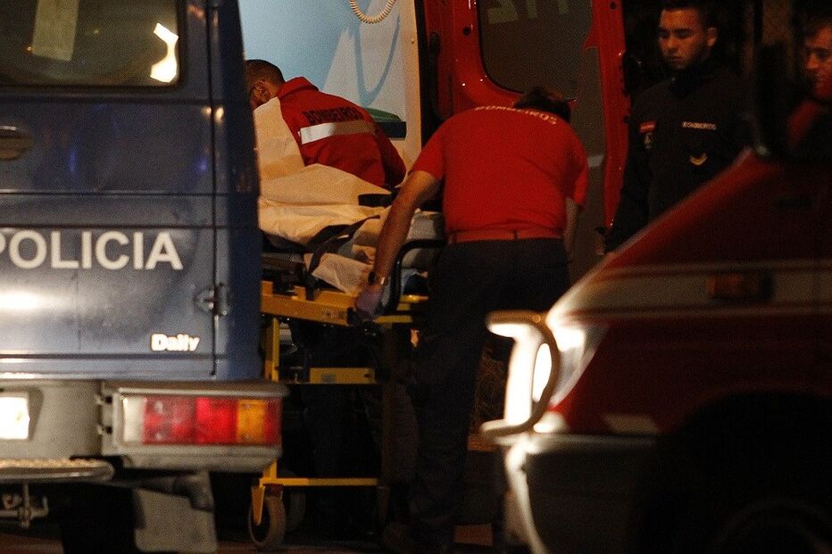 Tiroteio, barreiro, assaltante, mortos, polícia, feridos