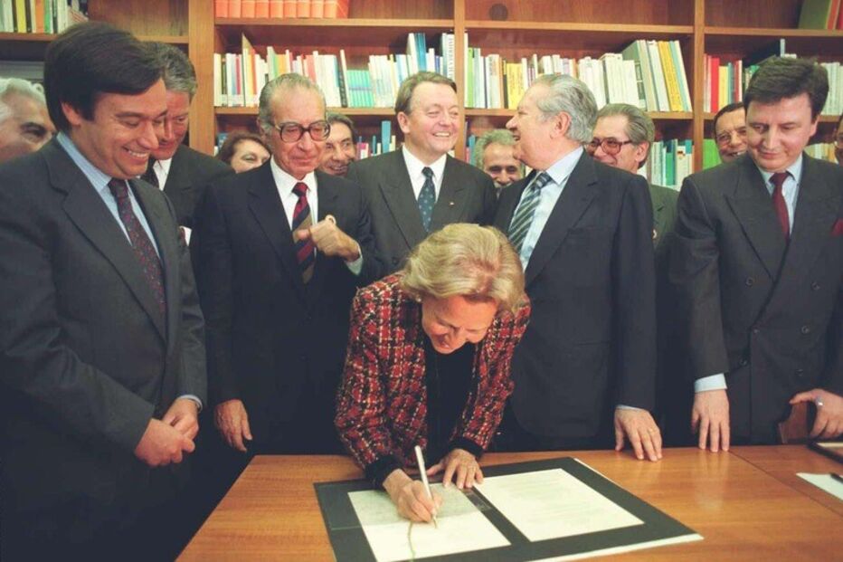 19-10-2016_14_08_38 1993 - comemorações fundação do PS FMM.jpg