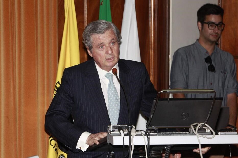João Lobo Antunes, morte, neurocirurgião